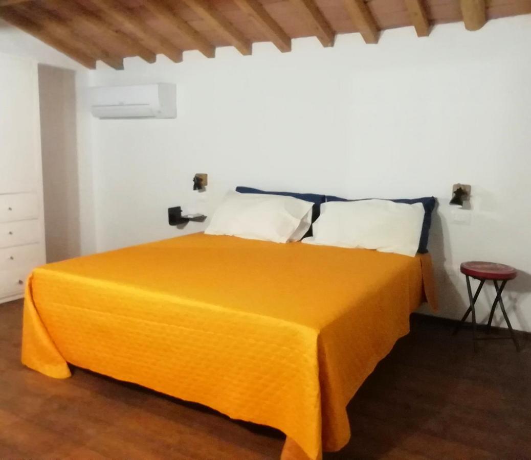 Agriturismo Fattoria Le Caprine Gambassi Terme Eksteriør bilde